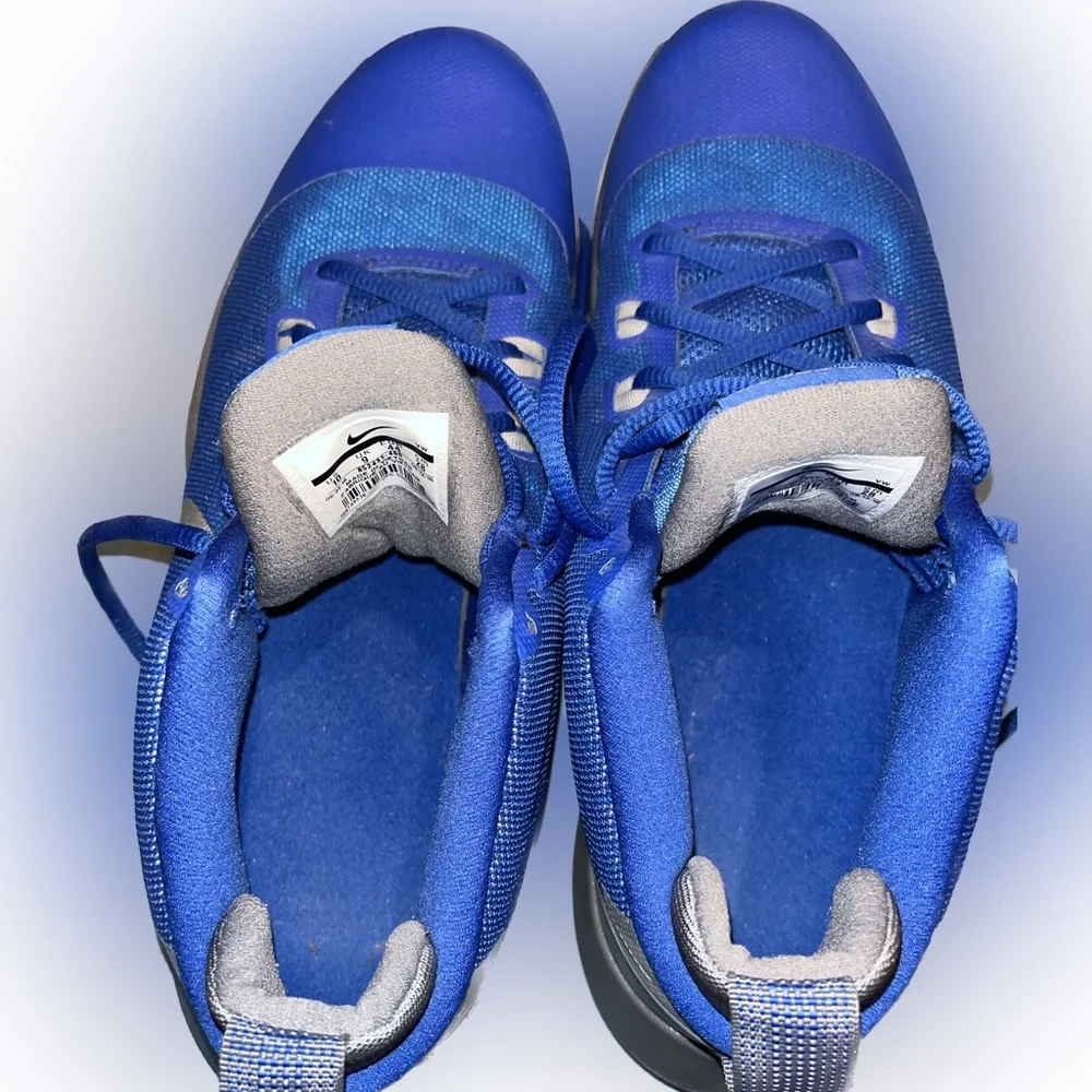 Nike Air Versatile - Picture 6 of 7